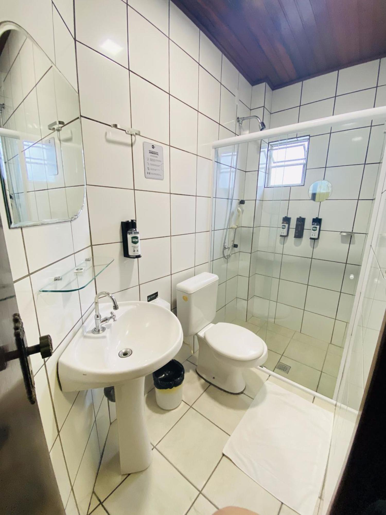 Real Nob Hotel Orleans Buitenkant foto